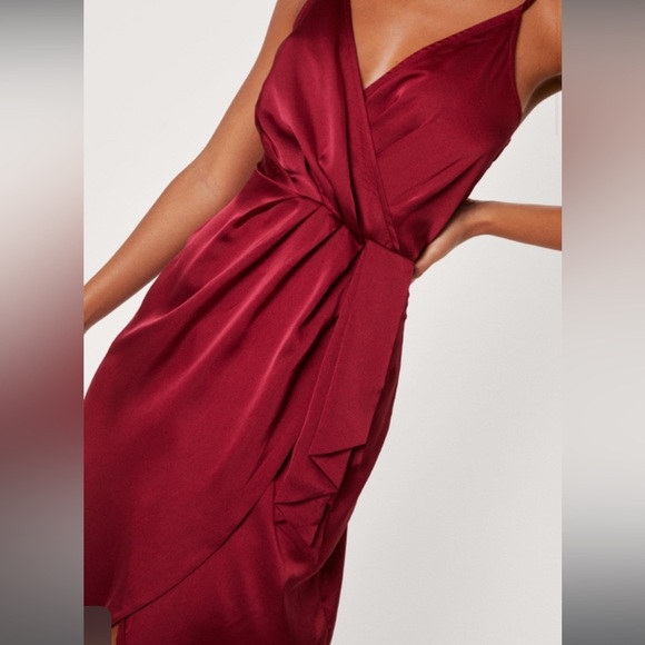 NastyGal love at first sight wrap dress - Picture 6 of 8